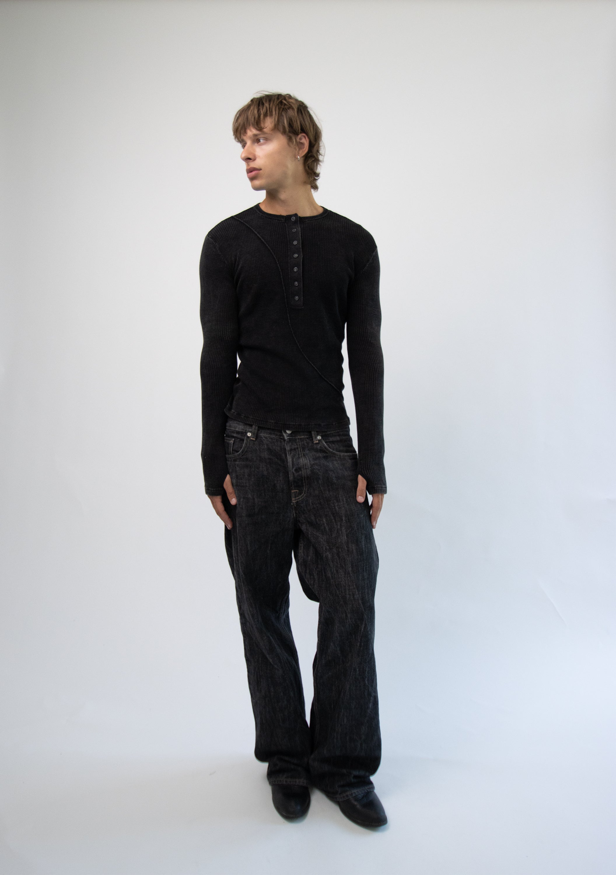 SLIM LIGHT BUTTON SHIRT BLACK WASHED