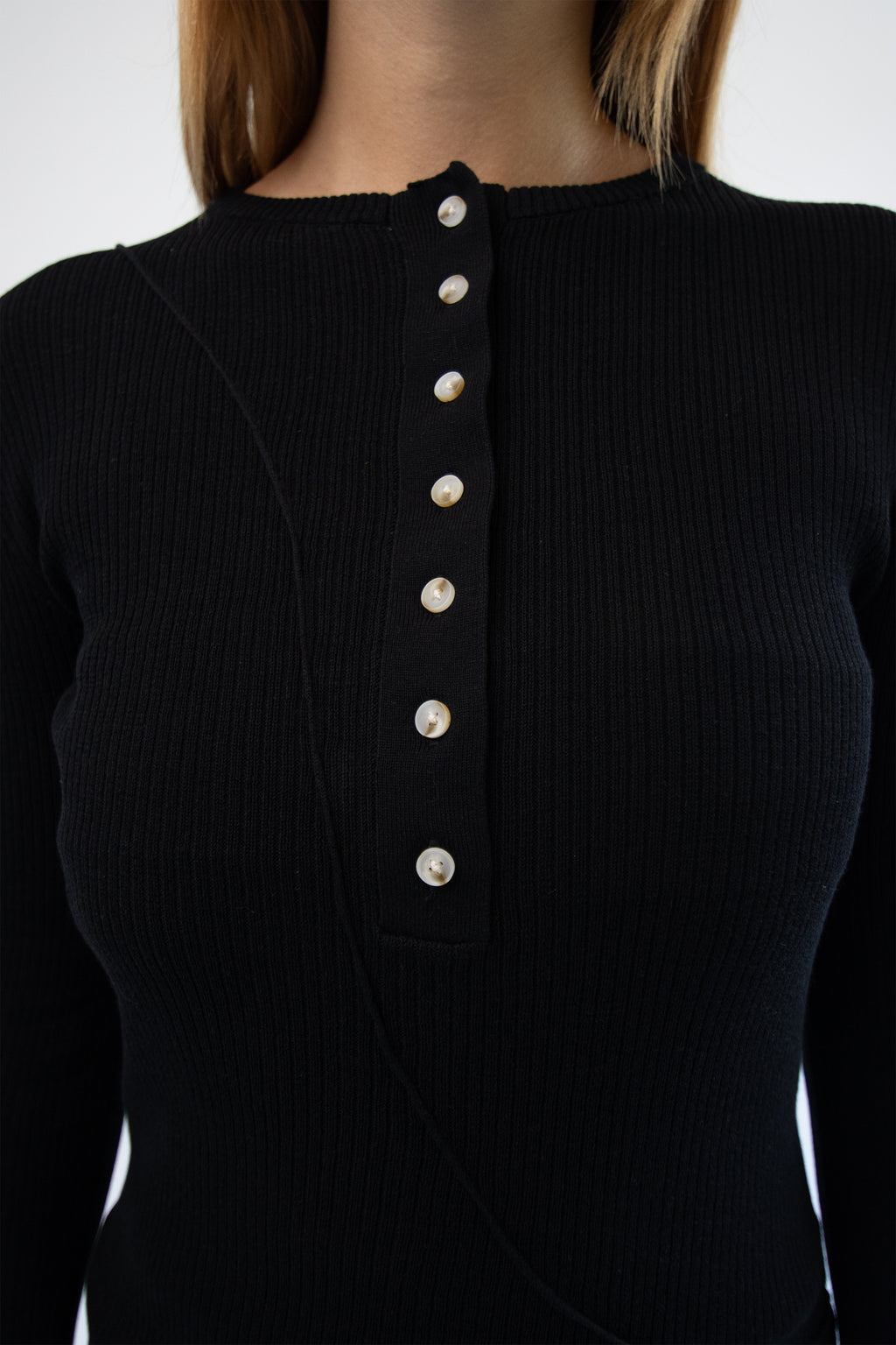SLIM LIGHT BUTTON SHIRT BLACK
