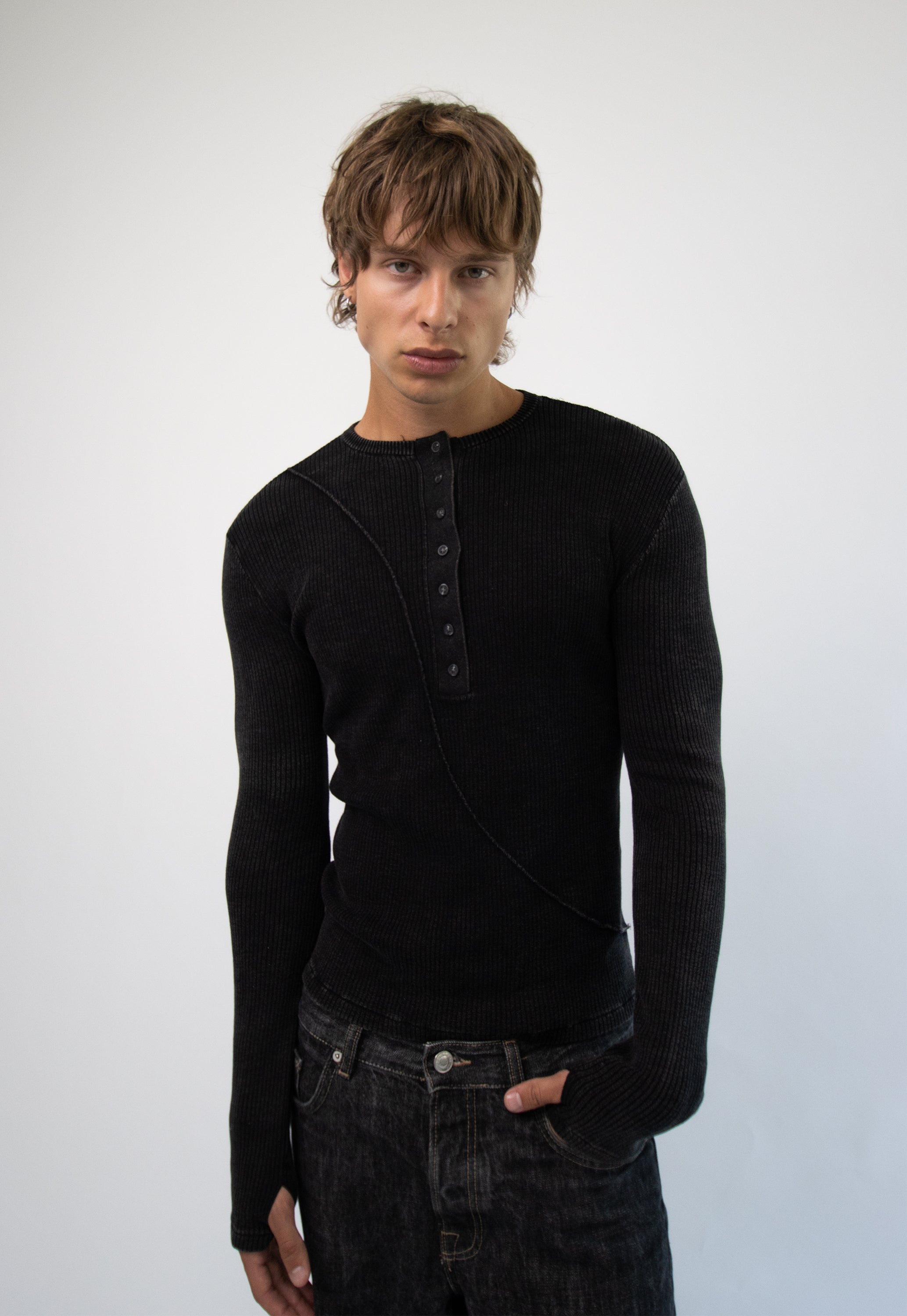 SLIM LIGHT BUTTON SHIRT BLACK WASHED